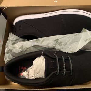 Brand new black underarmor sneakers